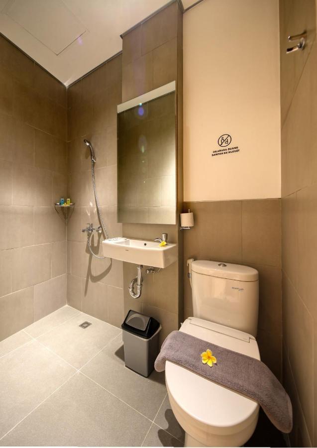 Cool Living Hotel Jakarta Buitenkant foto