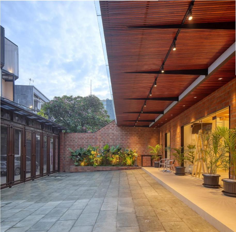 Cool Living Hotel Jakarta Buitenkant foto