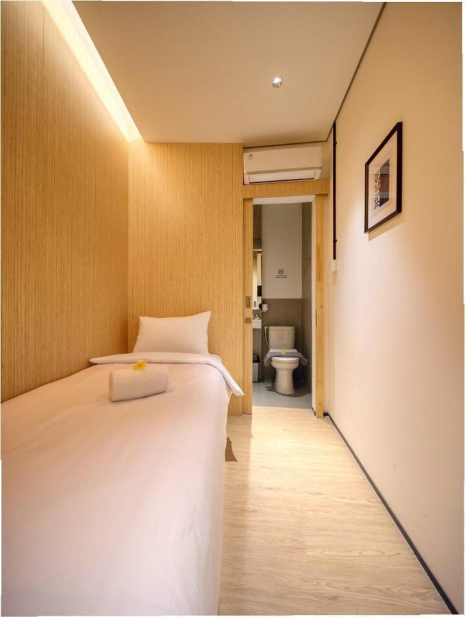 Cool Living Hotel Jakarta Buitenkant foto