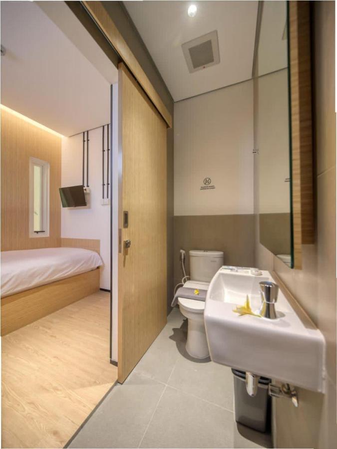 Cool Living Hotel Jakarta Buitenkant foto